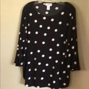 Flare sleeve polka dot top